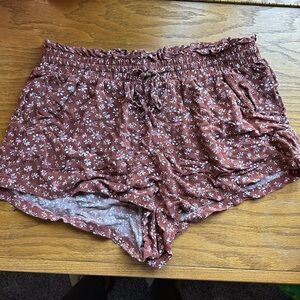 Floral flowy shorts